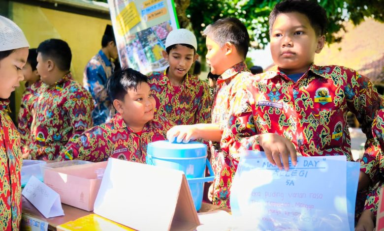 Keseruan Market Day SDIT Assunnah Cirebon Keseruan Market Day SDIT Assunnah Cirebon